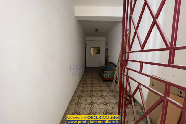 Comodo e personalizzabile trilocale a due passi dal porto in vendita a Molfetta - Foto 4