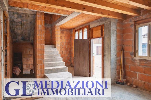 Porzione di casa al grezzo