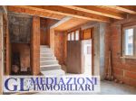 Porzione di casa al grezzo