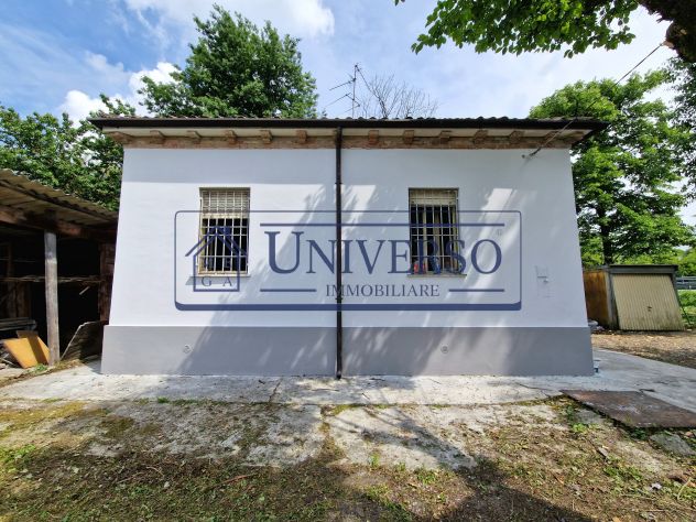 VILLETTA SINGOLA RISTRUTTURATA CON AMPIO TERRENO PRIVATO - Foto 4
