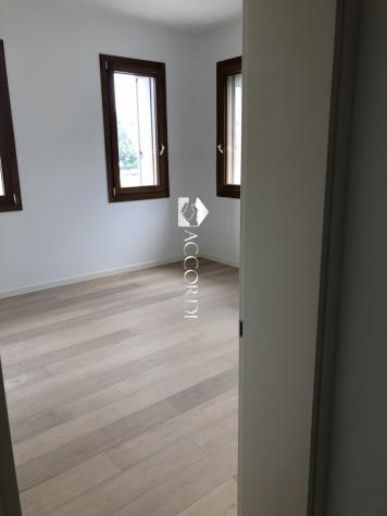 APPARTAMENTO INDIPENDENTE di 4 vani e di 135 mq (ORSAGO) rif. MM5356 - Foto 7