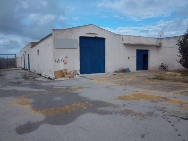 2026 - In affitto a Marsala terreno con capannoni, perif.