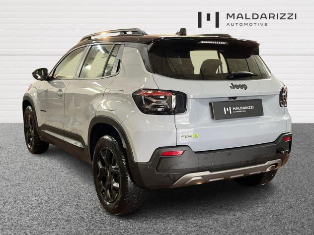 Jeep Avenger 2022 1.2 turbo e-hybrid mhev Upland 4xe 145cv edct6 - Foto 4