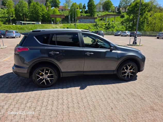 toyota rav4 2.0 D-4D ritiro usato/scambio - Foto 10