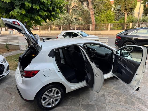 RENAULT CLIO TCe 12V 75cv GENERATION NEOPATENTATI - Foto 5