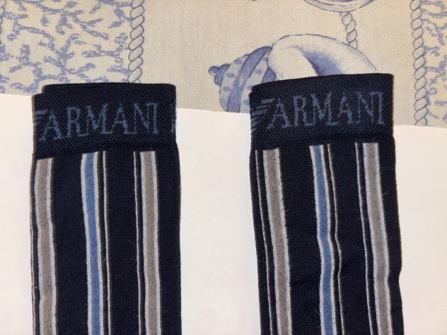 SET 2 PAIA CALZE NUOVE LUNGHE DA BAMBINO FIRMATE ORIGINALI EMPORIO ARMANI N32-33 - Foto 4