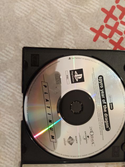 R64-  CD - SPYRO YEAR OF THE DRAGON