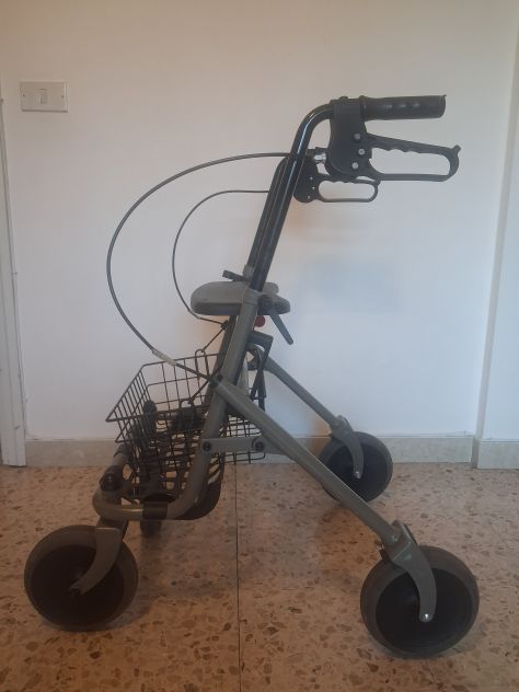 Rollator Deambulatore come nuovo - Foto 3