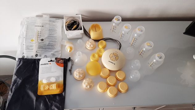 TIRALATTE MEDELA SWING ELETTRICO E KIT ACCESSORI