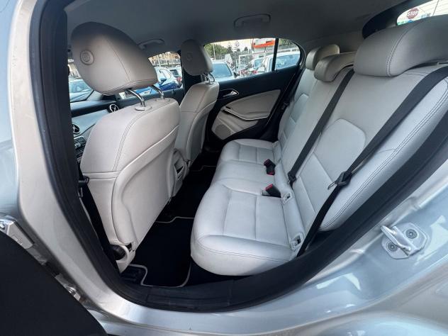 Mercedes-Benz GLA GLA 200 d (cdi) Sport - Foto 8