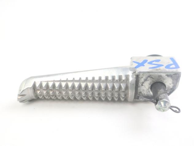 YAMAHA MT-125 45PF74310000 PEDANA POSTERIORE SINISTRA RE47 25 - 26 REAR LEFT FOOTREST
