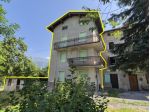 Palazzo in Frazione Pradella