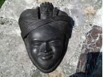 Vendo vecchia maschera africana in legno.