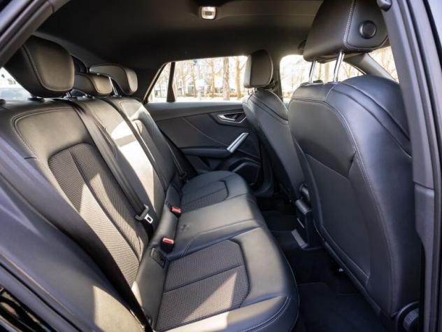 AUDI Q2 Q2 35 TFSI S tronic S line Edition - Foto 7