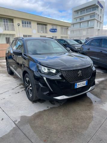 Peugeot 2008 PureTech 130 S&S EAT8 Allure - Foto 2
