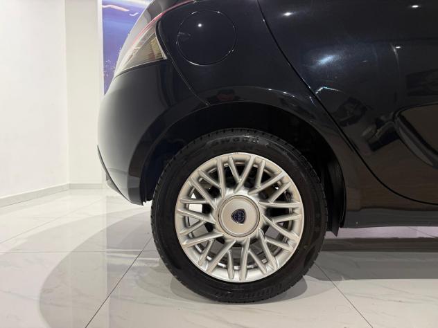 Lancia Ypsilon 1.2 69 CV 5 porte S&S Platinum - Foto 6