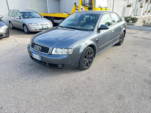 Audi A4 2.5 V6 TDI - Foto 7