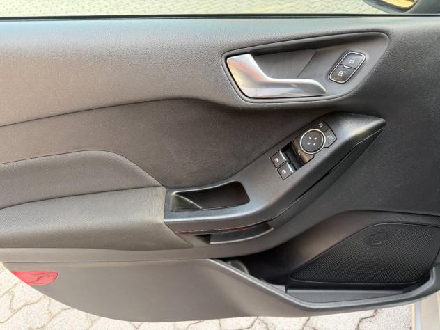 Ford Fiesta 5 Porte Fiesta 5p 1.5 tdci Plus 85cv NEOPATENTATI - Foto 9