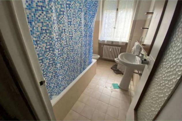 Immobile in asta di 122 m² con più di 5 locali e box auto in vendita a Gemonio - Foto 5