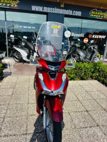 HONDA SH 150 TUTTO INCLUSO ANCHE PASSAGGIO! MINI RATE rif. 23811326 - Foto 5