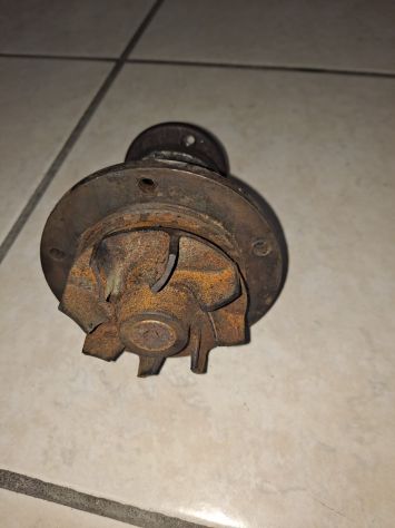 POMPA MERCEDES PONTON 180-180D W120 - Foto 2