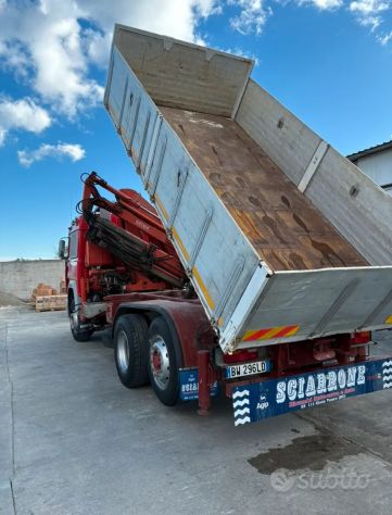 Iveco turbostar 190 33 ribaltabile con gru fassi - Foto 5