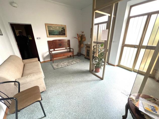 ufficio in affitto a Cascina in zona Navacchio
