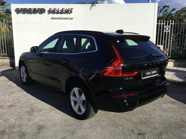Volvo XC 60 XC60 B4 (d) automatico Core - Foto 2