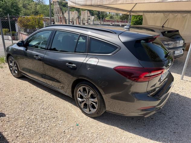 Ford Focus 1.0 EcoBoost Hybrid 125 CV Powershift SW ST-Line X - Foto 5