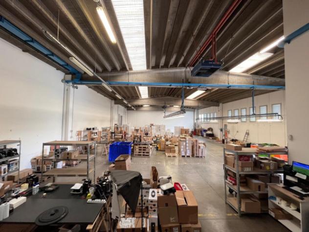 Immobile di 3300 m² con 5 locali in affitto a Torbole Casaglia - Foto 14