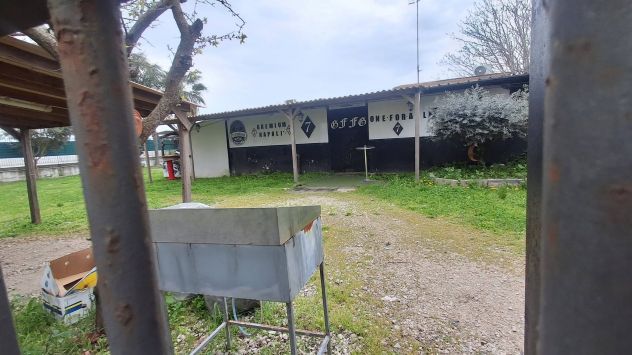 LOTTO DI TERRENO RECINTATO AGRICOLO di 600 Mq TRA POMIGLIANO E CASALNUOVO - Foto 3