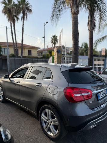 Mercedes-benz GLA 200 200 d Automatic 4Matic Premium - Foto 7