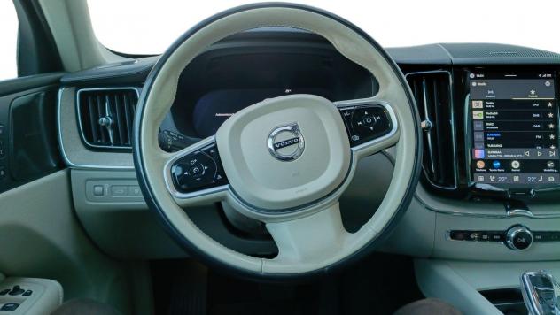 Volvo XC60 Recharge T6 Plug-in AWD autom. Recharge Inscription - Foto 7