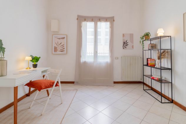 VILLA SINGOLA CON TRE CAMERE E GIARDINO DI 200 MQ - Foto 4