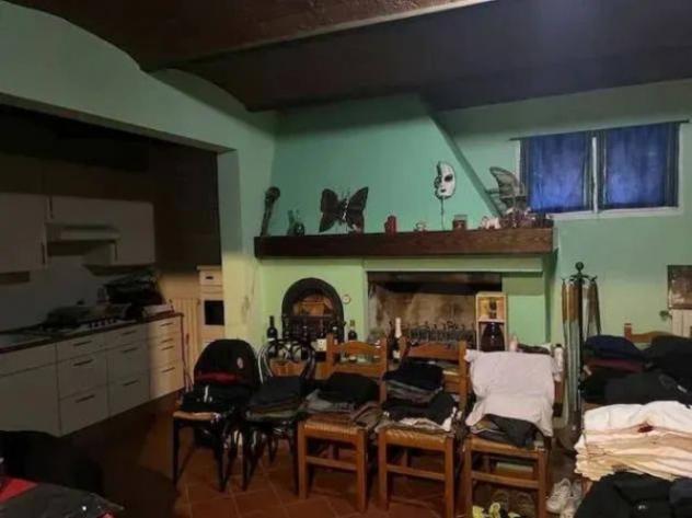 Immobile in asta di 400 m² con più di 5 locali e box auto in vendita a Bologna - Foto 2