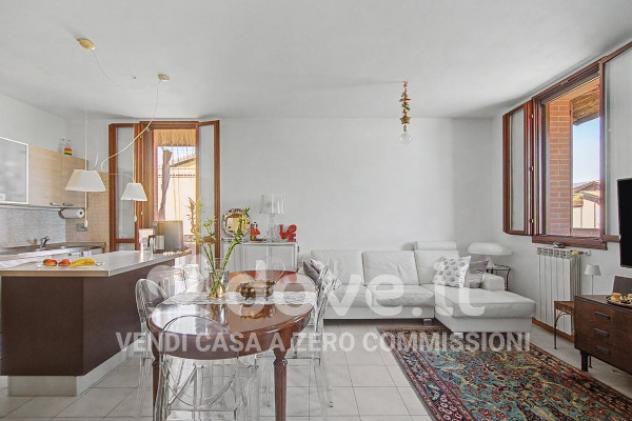 Appartamento di 93 m² con 3 locali e box auto in vendita a Cento