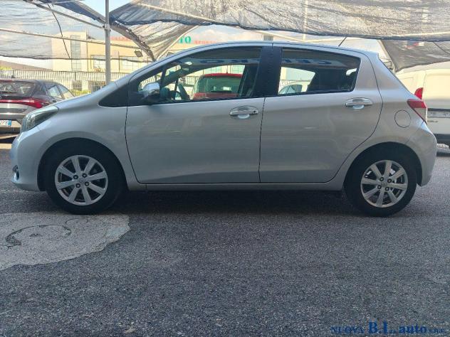 TOYOTA - Yaris 5p 1.4 d-4d Active - Foto 3
