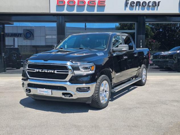 RAM 1500 5.7 V8 Crew Cab Big Horn Lonestar Autocarro N1 rif. 24144280
