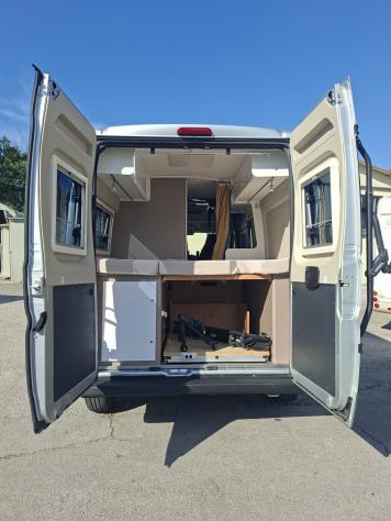 VAN CAMPER PURO ETRUSCO DUCATO LETTO SOFFIETTO CLIMATIZZATORE LETTO POSTERIORE CAMPEGGIO USATI GENERALI 1719 - Foto 5