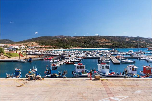 Bilocale con ampia veranda, taverna e posto auto - Bilocale con ampia veranda, taverna e posto auto a pochi minuti da Isola Rossa - Foto 12