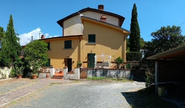Rustico in vendita a Montecatini-Terme 235 mq Rif: 1276416