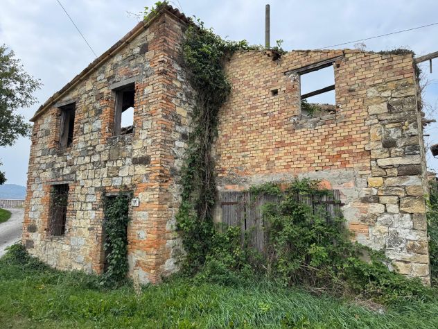 Rustico indipendente con giardino e terreno – Vista panoramica - Foto 7