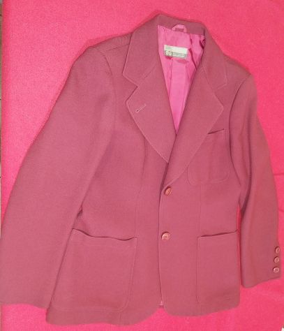 Giacca da donna bordeaux. - Foto 2