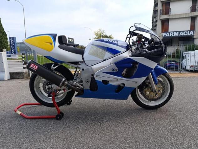 SUZUKI GSX R 600 GSX R 600 rif. 22872044