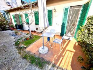 Villetta a schiera in affitto a Marina di Pisa - Pisa 50 mq Rif: 1384512