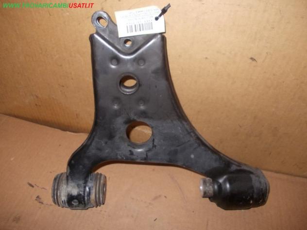 BRACCIO OSCILLANTE D.SOSP.ANT. MERCEDES Classe B (T245) Meccanica Assale Tiranteria Braccio oscillante ant. d MERCEDES - Classe A - 01-10-2004 - 0
