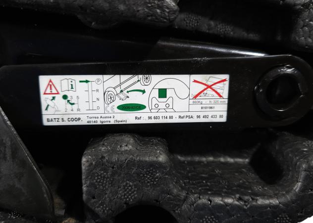 KIT ATTREZZI RUOTINO DI SCORTA OPEL Crossland Serie (X) 39138951 Diesel 1500 (17) - Foto 12
