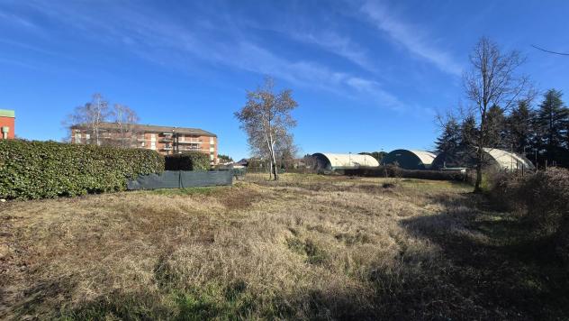 Vendita Terreno edificabile da 2900 mq in Via Primo Maggio con giardino - Foto 9