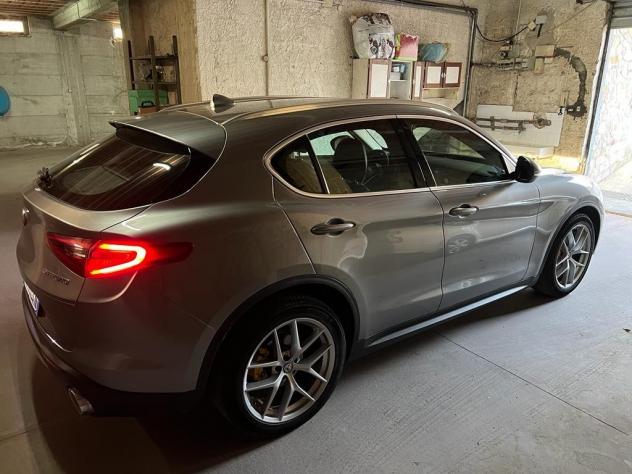 Alfa Romeo Stelvio 2.2 Turbodiesel 180 CV AT8 RWD Executive - Foto 5