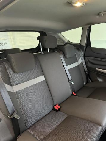 Ford Kuga 2.0 TDCI 140 CV 2WD - Foto 9